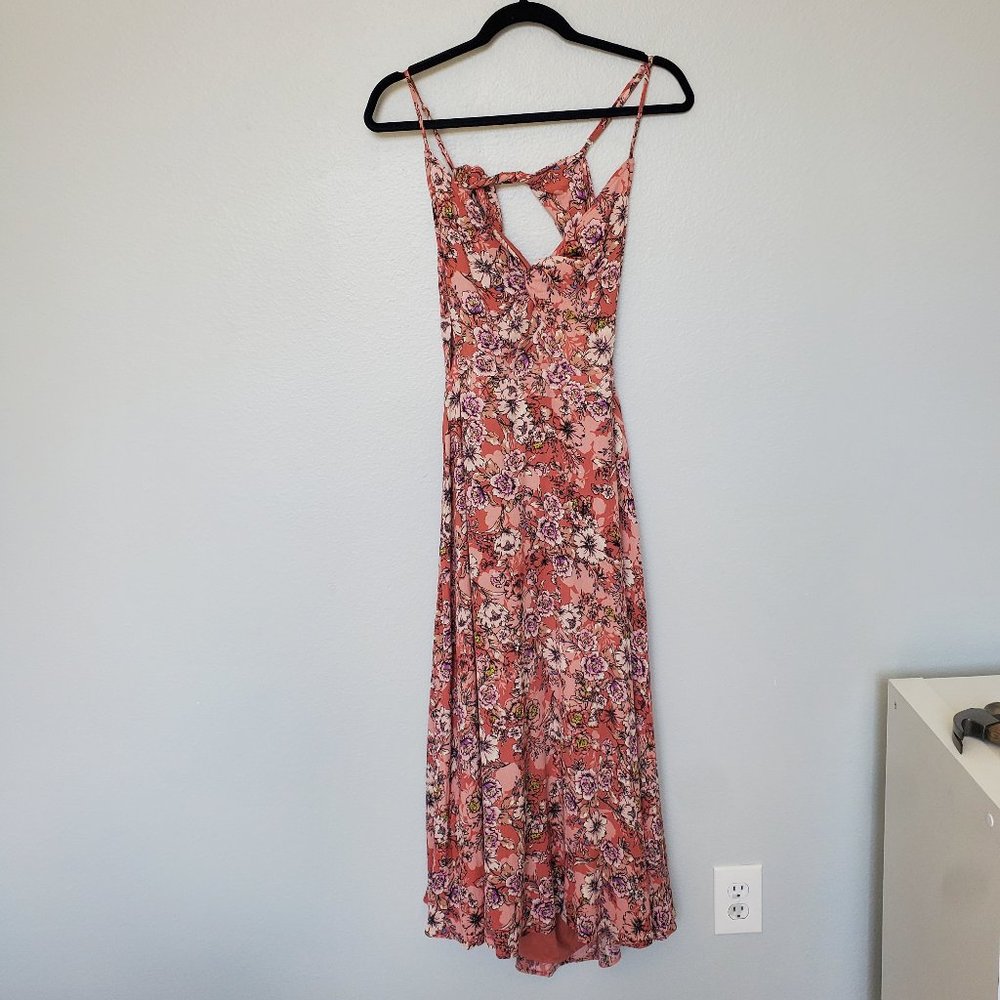 Lulu's pink floral tie-back maxi dress